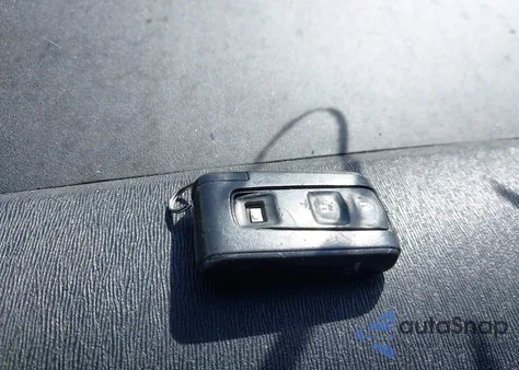 2006 Toyota Prius z USA, uszkodzony, nr VIN JTDKB20UX63186476